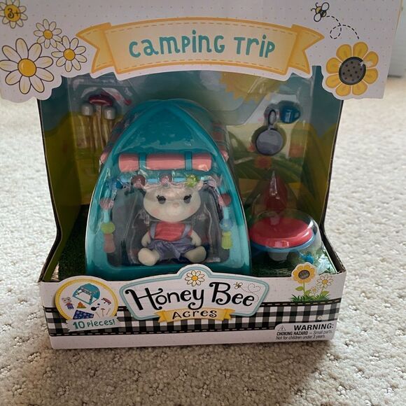 Honey Bee Acres. Camping Trip. NWT - Picture 2 of 2